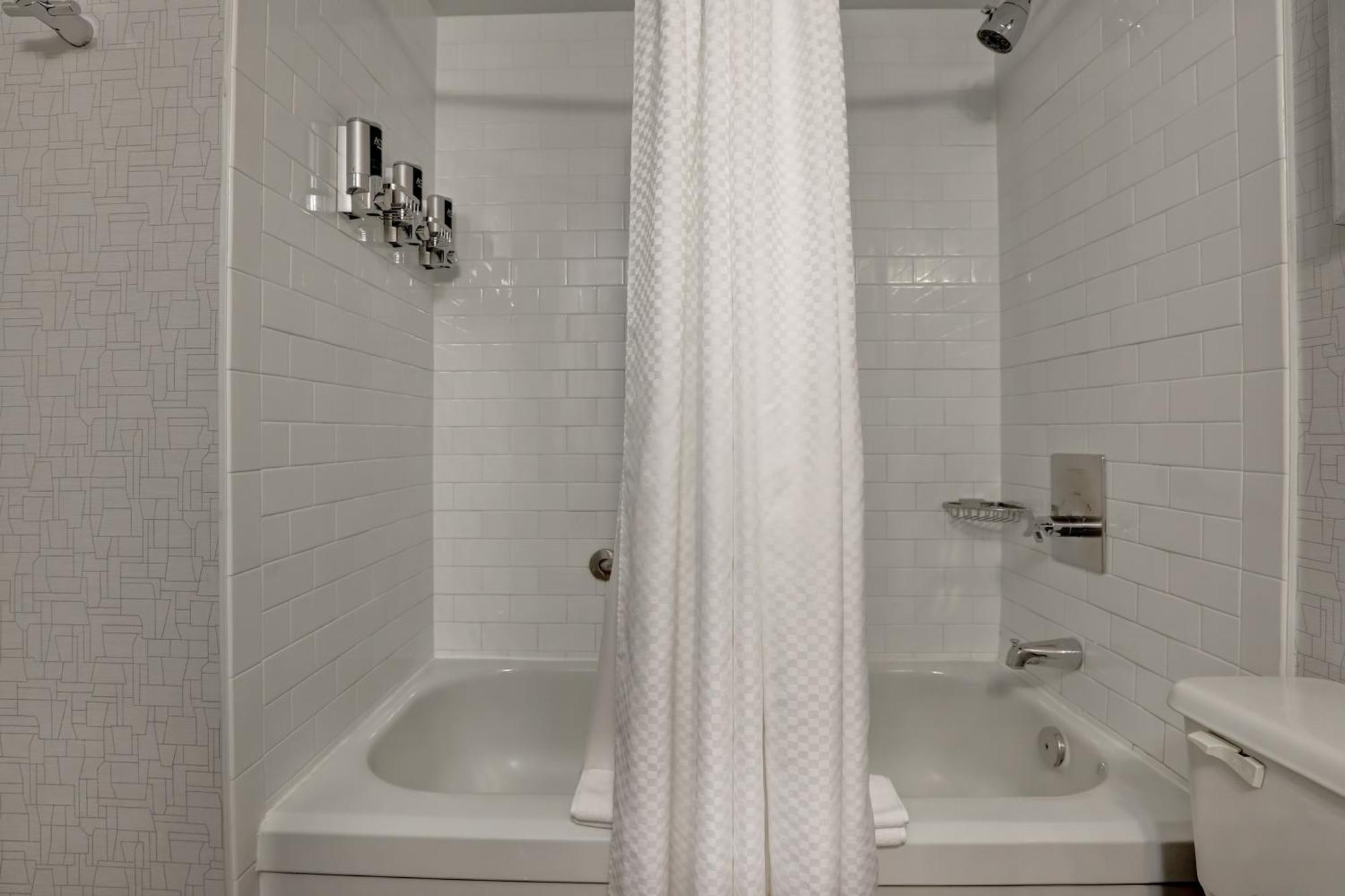 Four Points By Sheraton Toronto Mississauga Ngoại thất bức ảnh